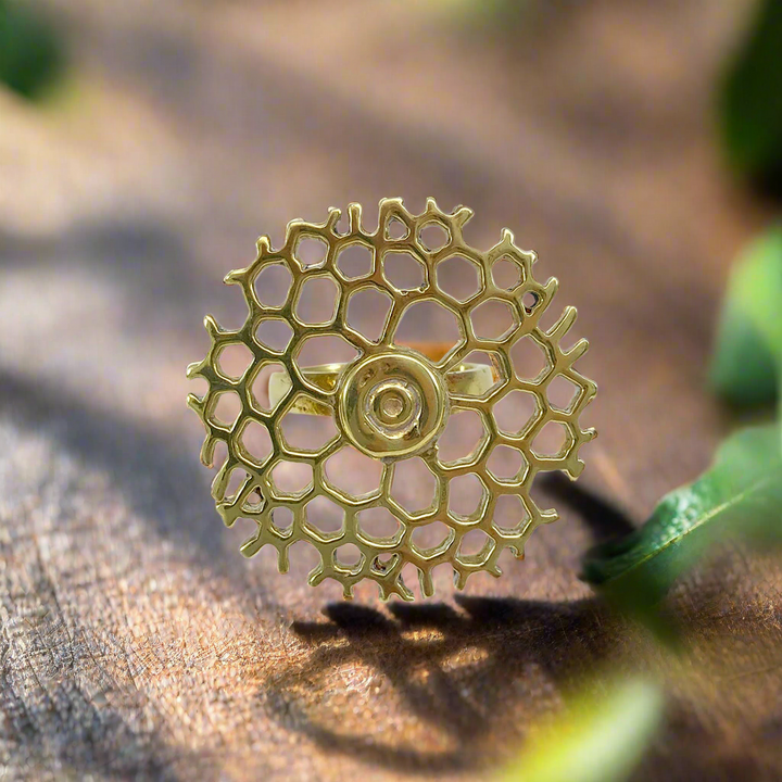 Bombshell Honeycomb Ring - 1.25"+ Adjustable band