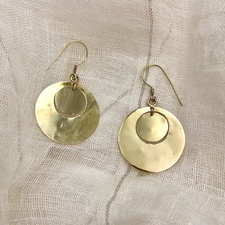 Hammered Circle Bombshell Earrings - EcofiedHome