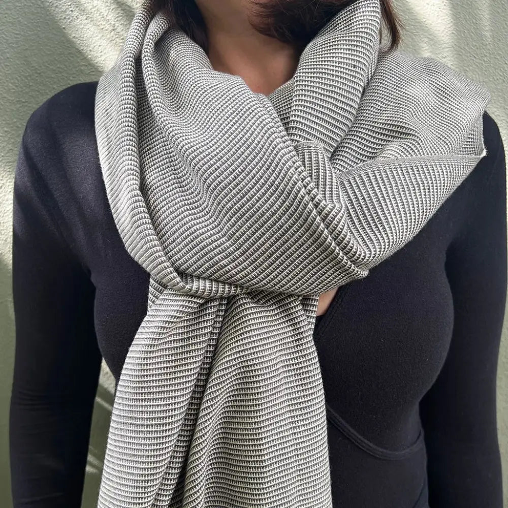 Handloomed Organic Cotton Scarf - EcofiedHome