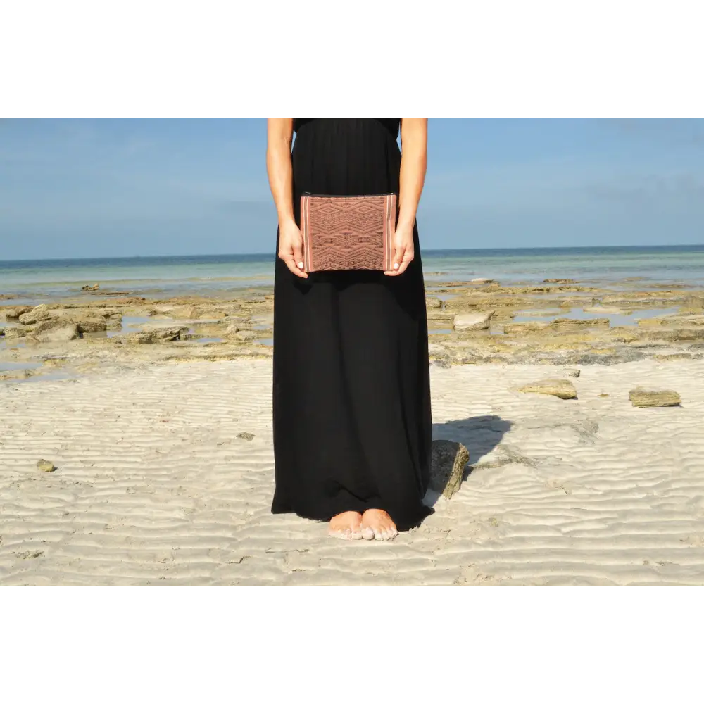 Sierra Tribal Clutch-4